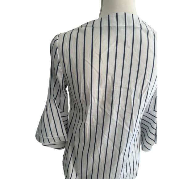WHITE HOUSE BLACK MARKET WHBM Blue White Striped Shirt Blouse Size 0 - Picture 6 of 7